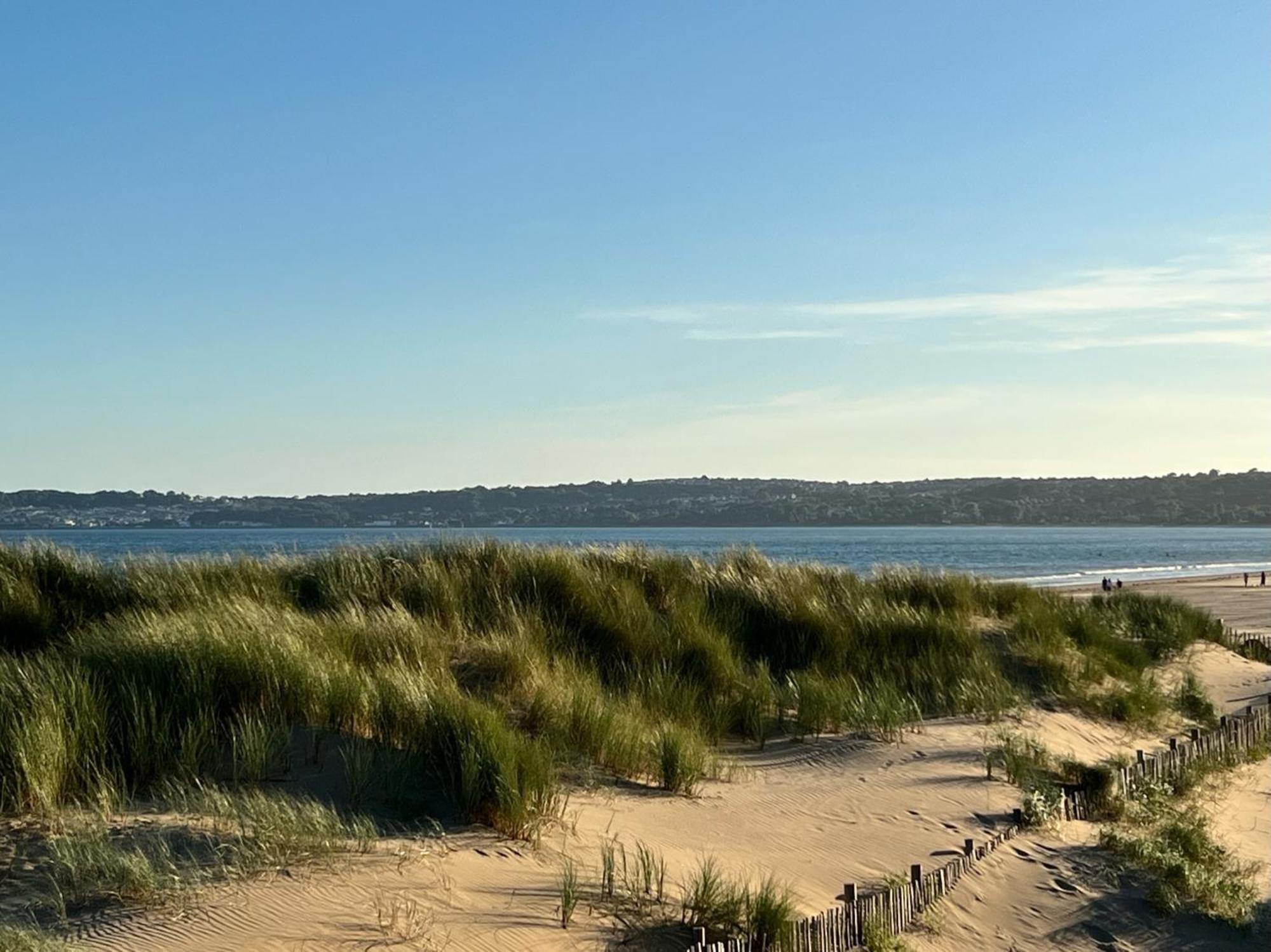 Hoopers Sandy Beach Guest Rooms 斯旺西 外观 照片