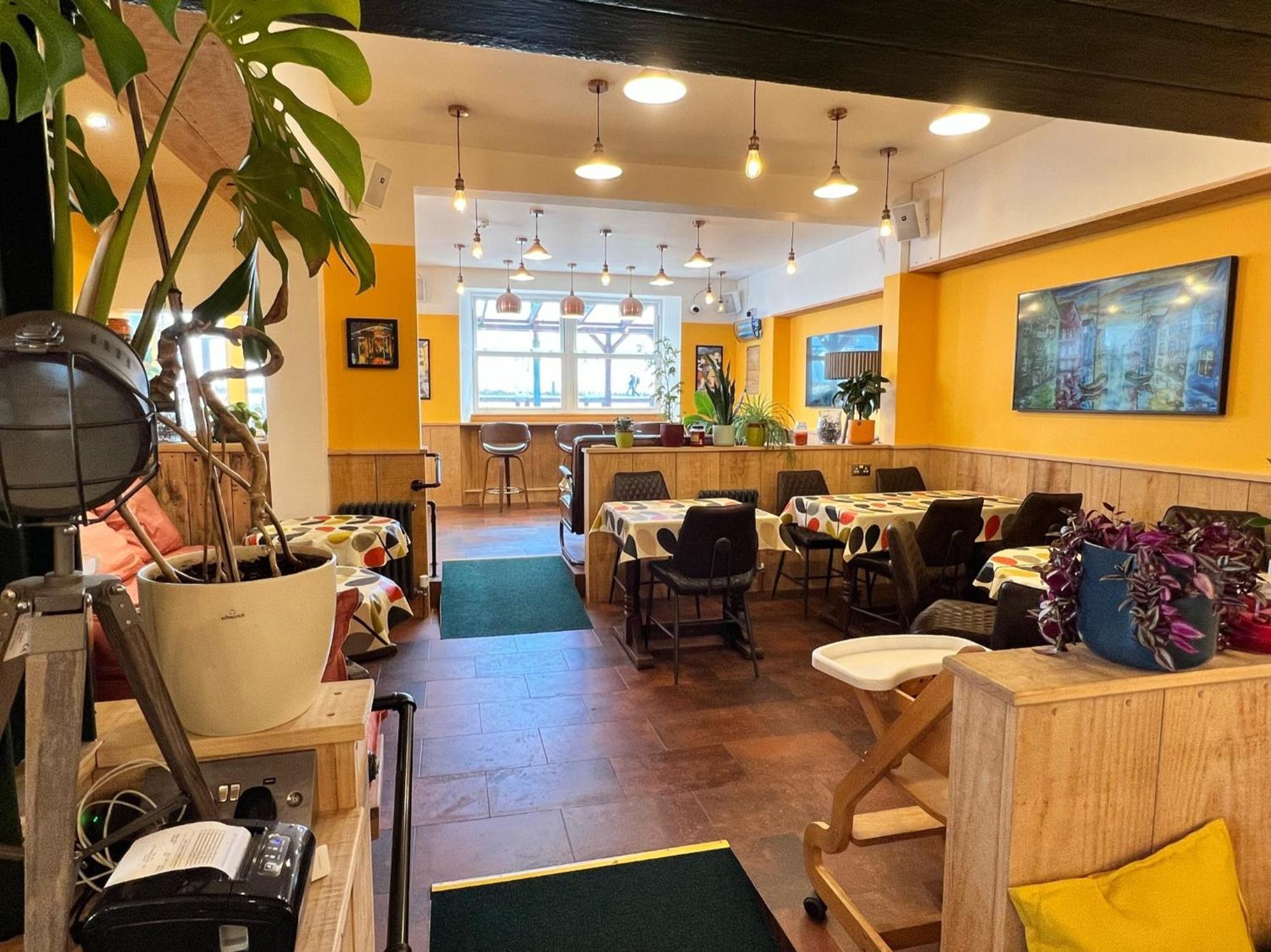 Hoopers Sandy Beach Guest Rooms 斯旺西 外观 照片